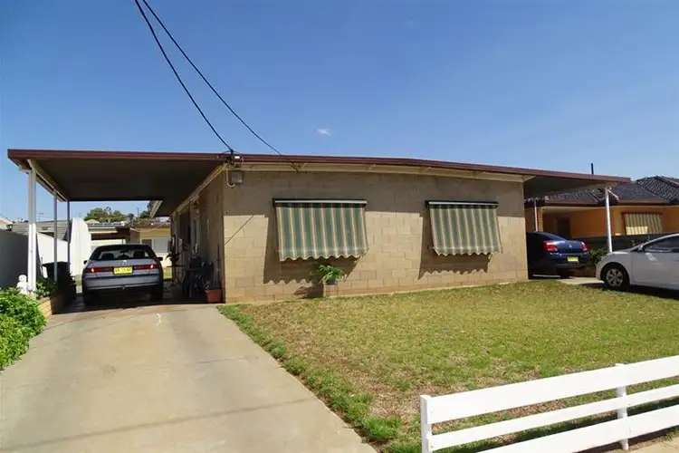 Main view of Homely block of units listing, 129 Newton Street, Broken Hill NSW 2880