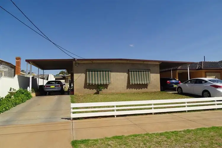 Second view of Homely block of units listing, 129 Newton Street, Broken Hill NSW 2880