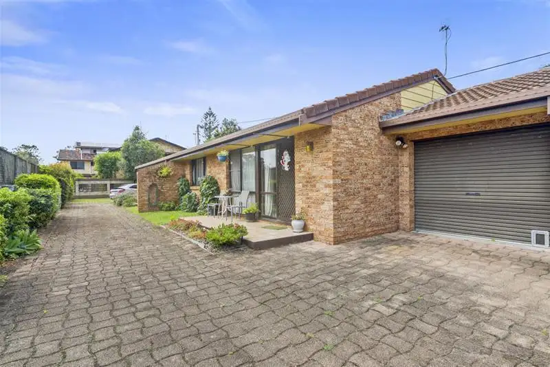 Main view of Homely unit listing, 3/32 Guineas Creek Road, Currumbin Waters QLD 4223