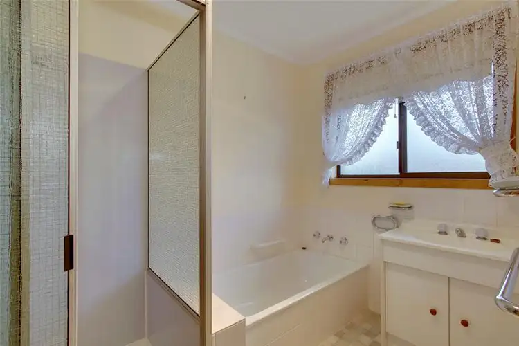 Fifth view of Homely unit listing, 5/4 Beach Road, Margate TAS 7054