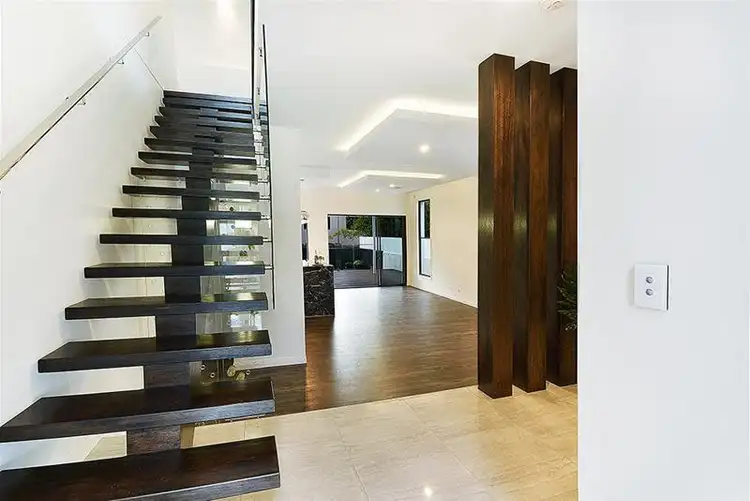 Fifth view of Homely townhouse listing, 1/7 Heeb Street, Bundall QLD 4217