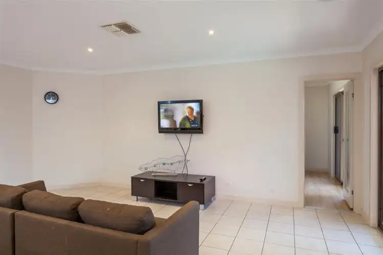 Seventh view of Homely house listing, 8 Kane Drive, Mildura VIC 3500