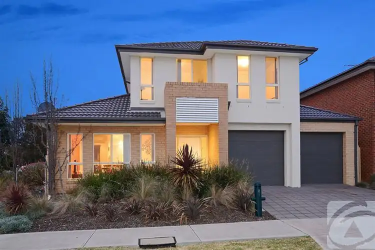 21 Kingston Drive, Taylors Hill VIC 3037