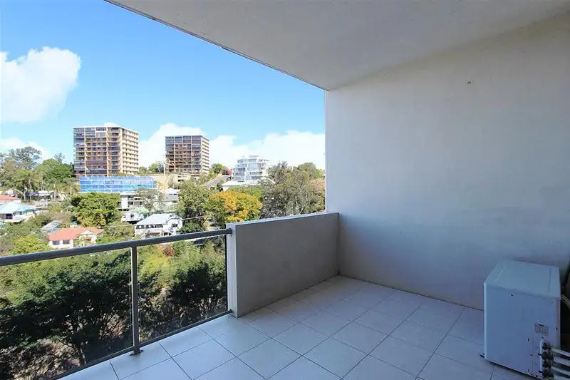 Main view of Homely apartment listing, 03/186 Moggill Road, Taringa QLD 4068