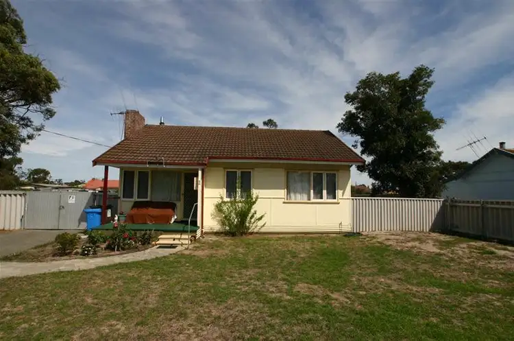 9 Armstrong Street, Cranbrook WA 6321