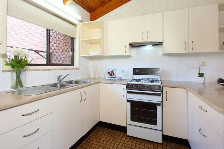 24/22A Kumbari Street, Rochedale South QLD 4123