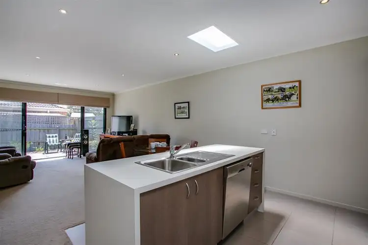 Fifth view of Homely unit listing, 4/66 Eramosa Road East, Somerville VIC 3912