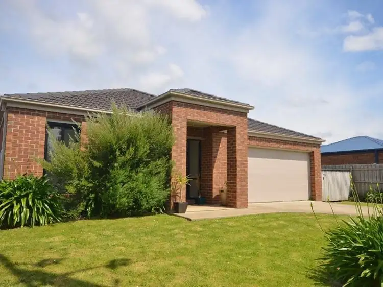 45 Ullathornes Road, Inverloch VIC 3996