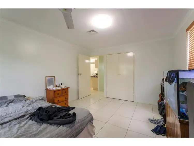 Fifth view of Homely unit listing, 15 McLachlan Drive, Avenell Heights QLD 4670