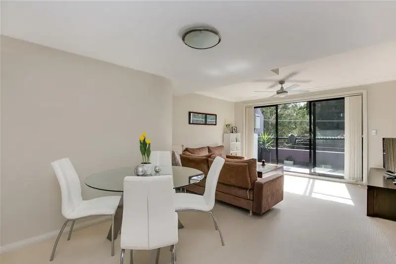 Main view of Homely unit listing, 6/36 Clarence Avenue, Dee Why NSW 2099