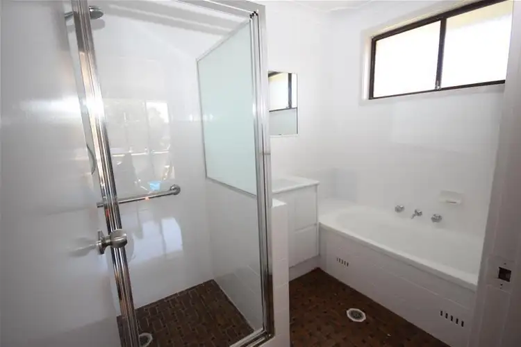 Sixth view of Homely house listing, 4 Charmhaven Avenue, Charmhaven NSW 2263