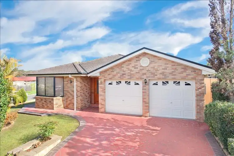 8 Rosewood Street, Parklea NSW 2768