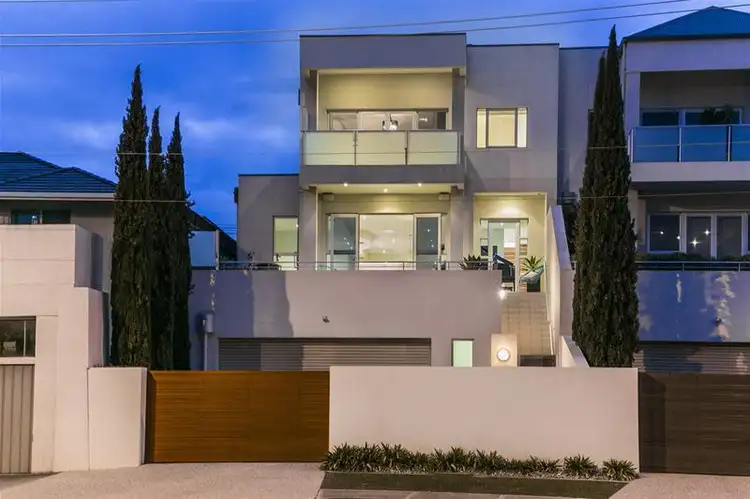 34 Seaview Road, Tennyson SA 5022