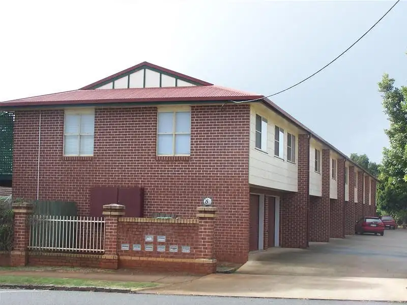 Main view of Homely unit listing, 4/8 Phillip Street, East Toowoomba QLD 4350