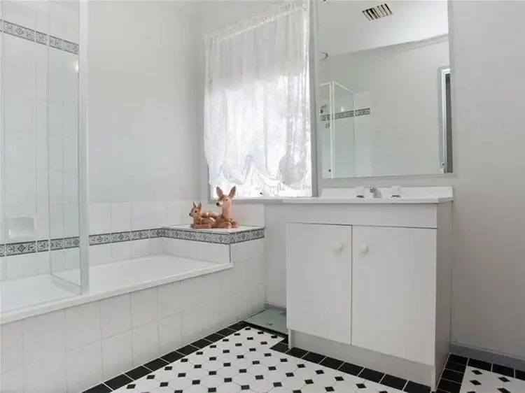 Fourth view of Homely house listing, 8 Spyglass Court, Sunbury VIC 3429
