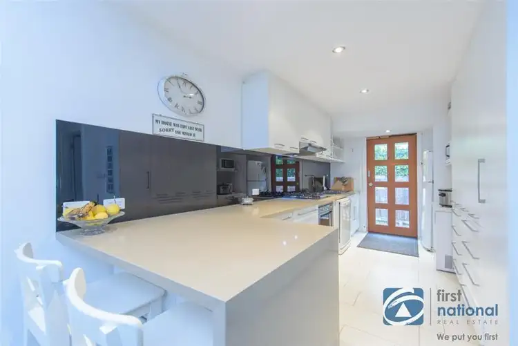 2/12-14 Wimborne Avenue, Chelsea VIC 3196