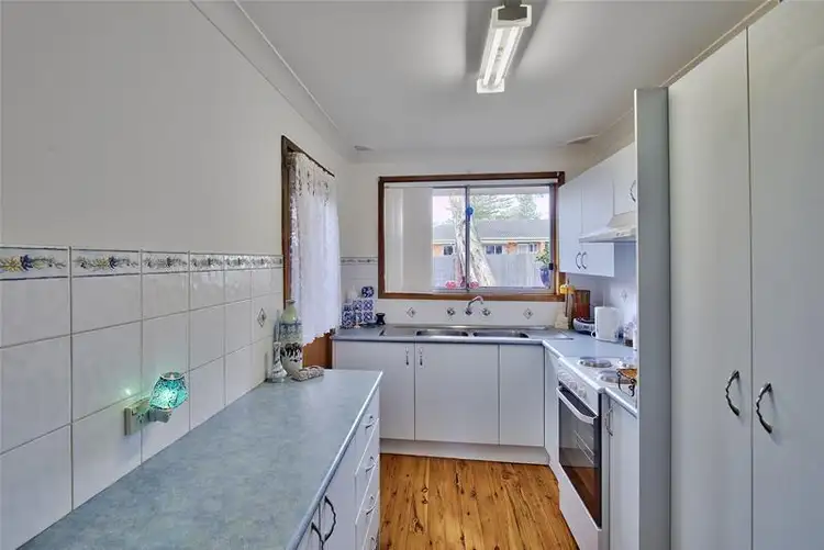 Fourth view of Homely villa listing, 10/3-5 Oaks Avenue, Long Jetty NSW 2261