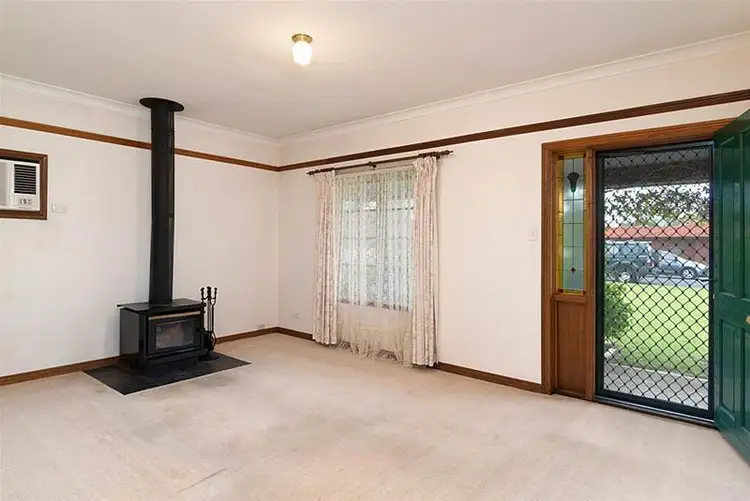 Second view of Homely house listing, 2/10 Bernhardt Court, Mount Barker SA 5251