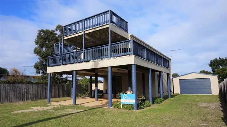 30 Wattle Grove, Loch Sport VIC 3851