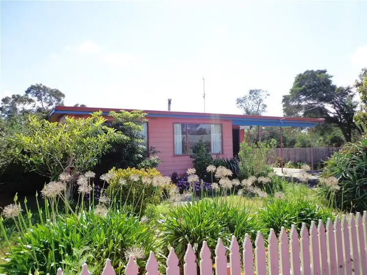15 Bream Road, Loch Sport VIC 3851
