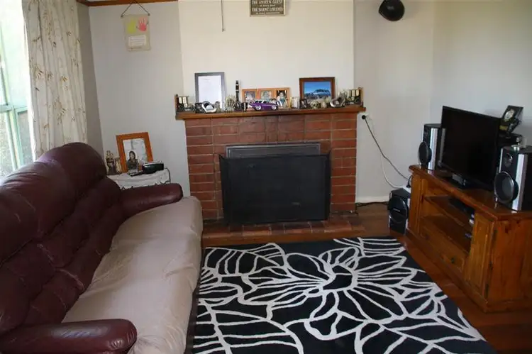 Second view of Homely house listing, 11 Westcliffs Crescent, Red Cliffs VIC 3496