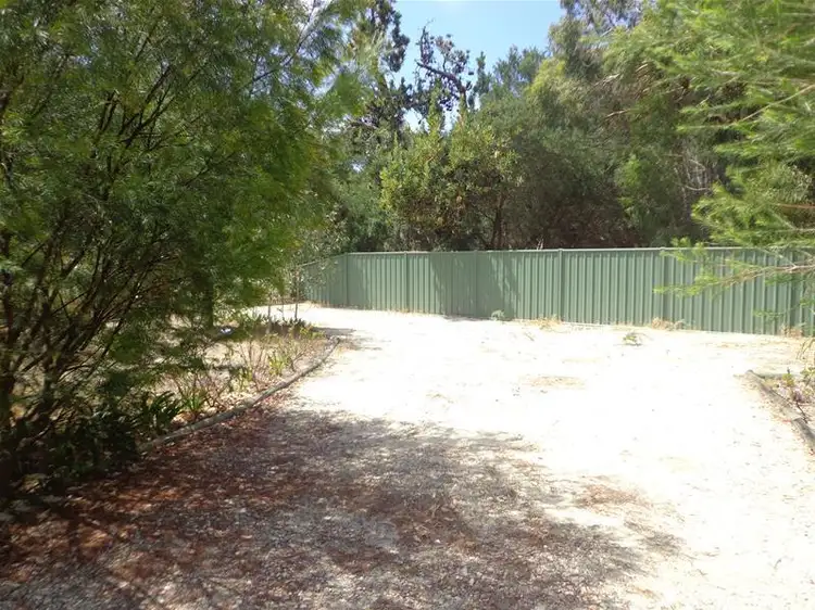 108 Toorak Avenue, Loch Sport VIC 3851