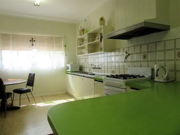 Fourth view of Homely house listing, 2 Goulburn Avenue, Red Cliffs VIC 3496