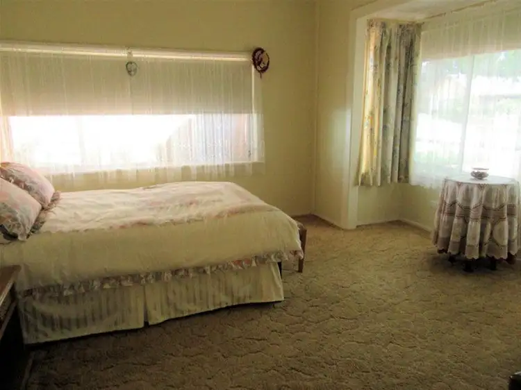 Sixth view of Homely house listing, 2 Goulburn Avenue, Red Cliffs VIC 3496