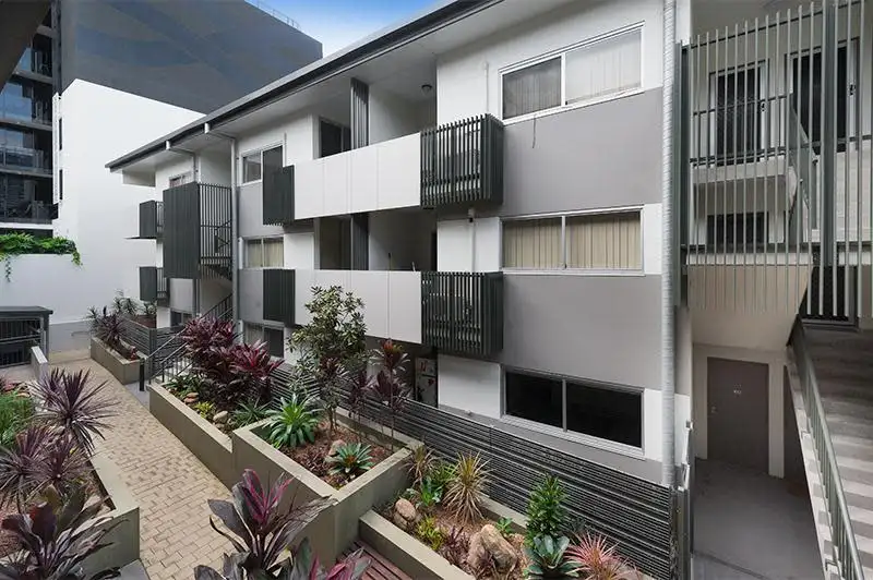 Main view of Homely apartment listing, 102/28 Masters Street, Newstead QLD 4006