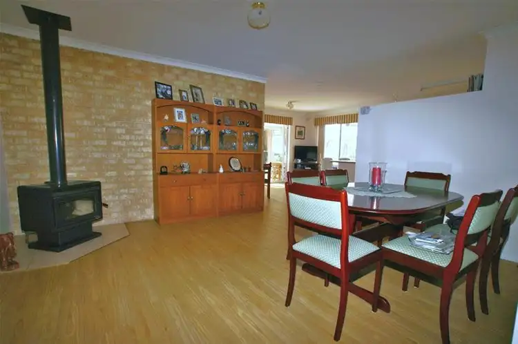 Fifth view of Homely house listing, 32 Susan Court, Yakamia WA 6330