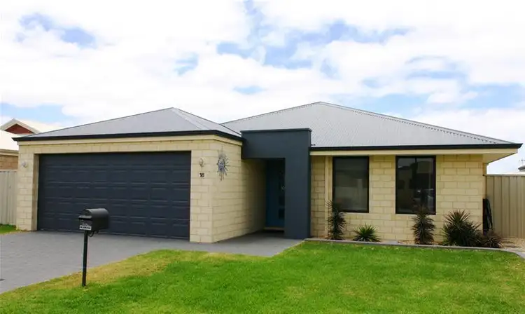 18 Comet Corner, Mckail WA 6330