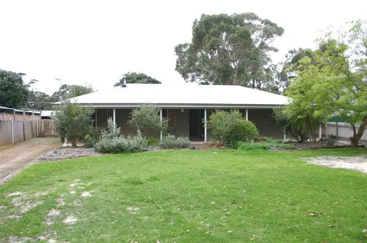 12 Maitland Avenue, Little Grove WA 6330