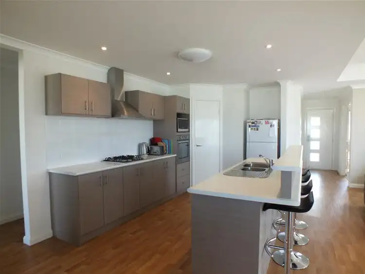 20 Comet Corner, Mckail WA 6330