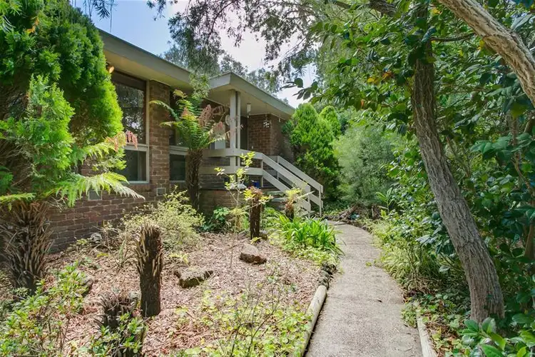 Second view of Homely house listing, 2 Melaleuca Court, Frankston VIC 3199