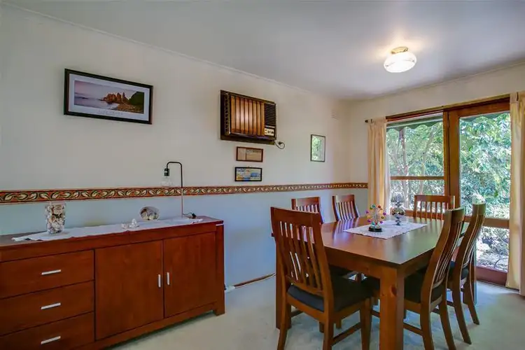 Fifth view of Homely house listing, 2 Melaleuca Court, Frankston VIC 3199