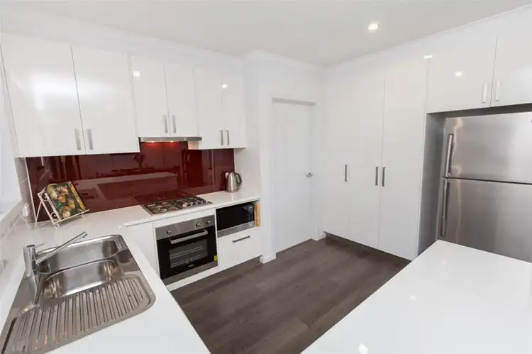Fifth view of Homely house listing, 28 Anne Cox Drive, Red Cliffs VIC 3496