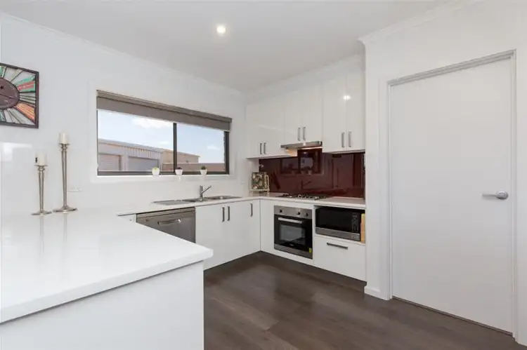 Sixth view of Homely house listing, 28 Anne Cox Drive, Red Cliffs VIC 3496