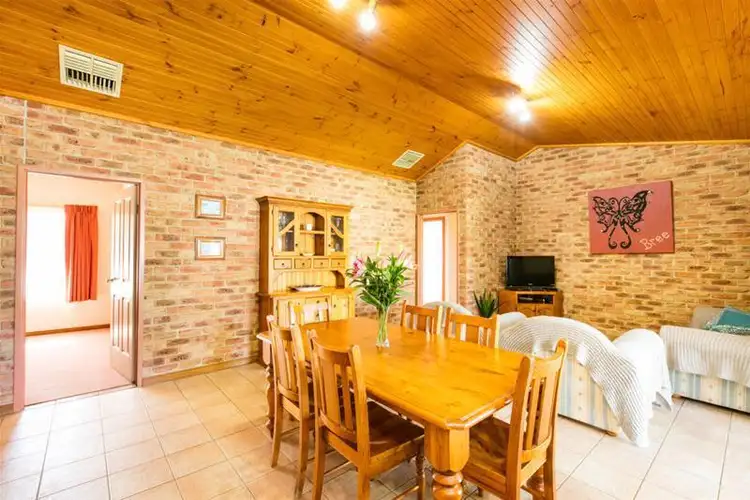 Fourth view of Homely house listing, 2 Rodi Court, Mildura VIC 3500