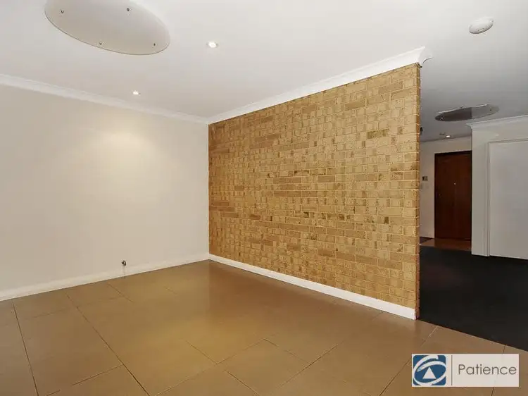 Fifth view of Homely semi-detached listing, 1a Noetia Court, Heathridge WA 6027