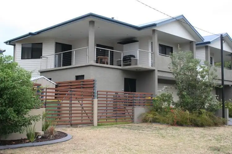 2/14 Hough Street, Tea Gardens NSW 2324