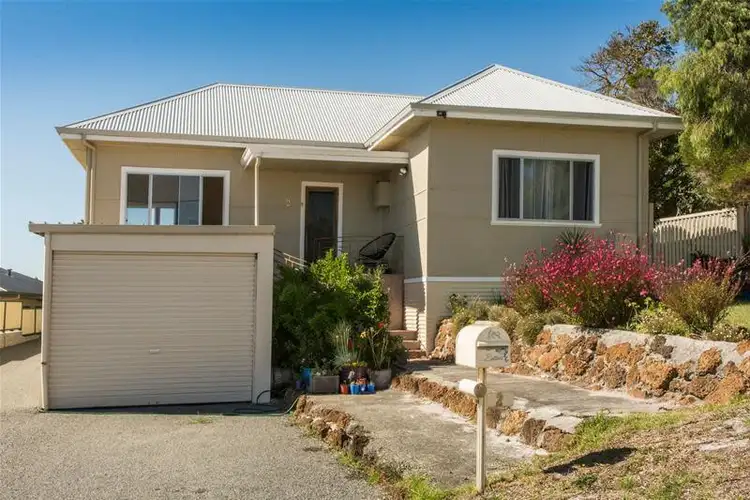 2 Verdi Street, Mount Melville WA 6330
