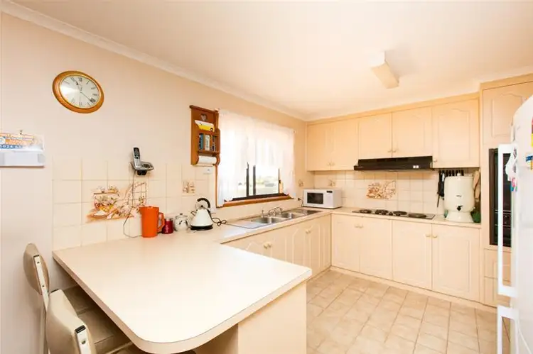 Fifth view of Homely house listing, 33 Jeffreys Lane, Red Cliffs VIC 3496