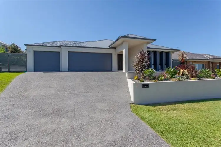 14 Woodbridge Drive, Cameron Park NSW 2285