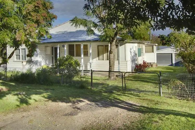 15 Government Road, Holmesville NSW 2286