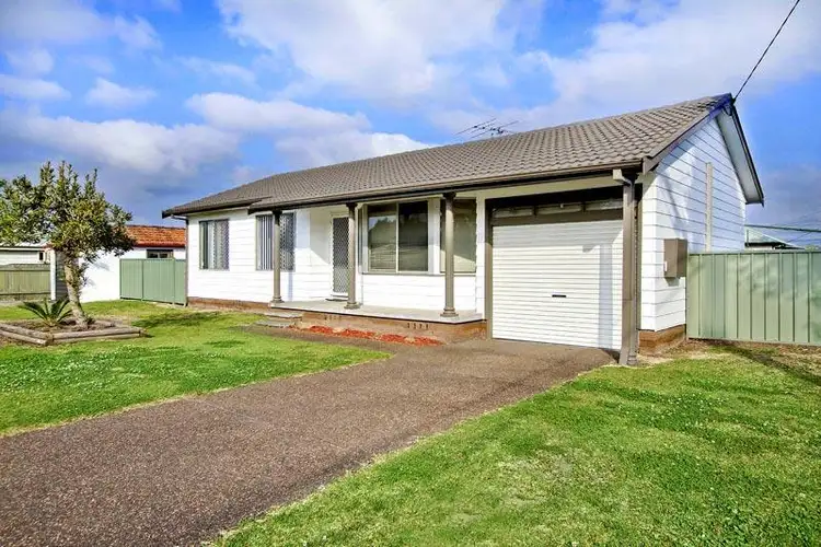 8 Johnson Street, Edgeworth NSW 2285