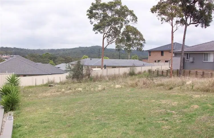 11 Shipley Street, Cameron Park NSW 2285