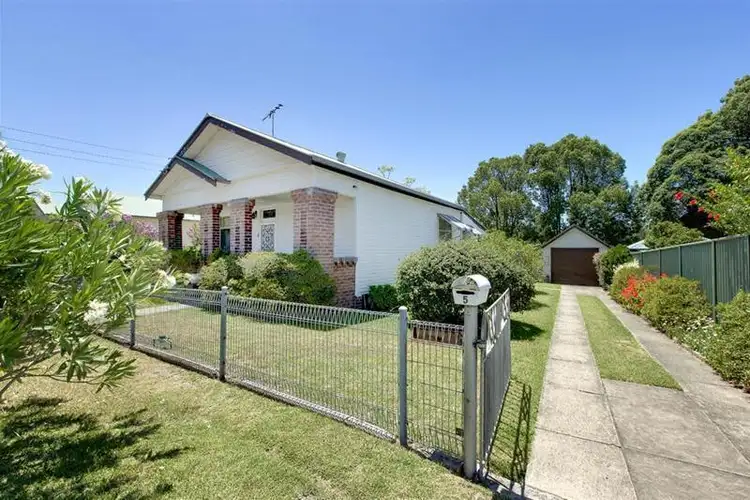 5 Blair Street, Teralba NSW 2284