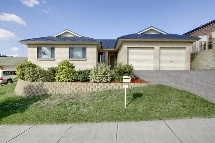 6 Lady Nelson Way, Cameron Park NSW 2285