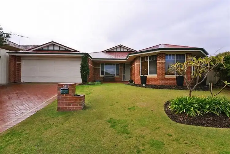 25 Brightlands Circuit, Carramar WA 6031