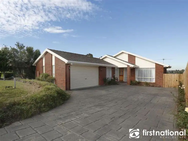 12 Lauren Drive, Hampton Park VIC 3976
